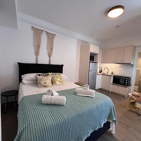 Demis Mykonos 2 בית נופש פלאטיס יאלוס